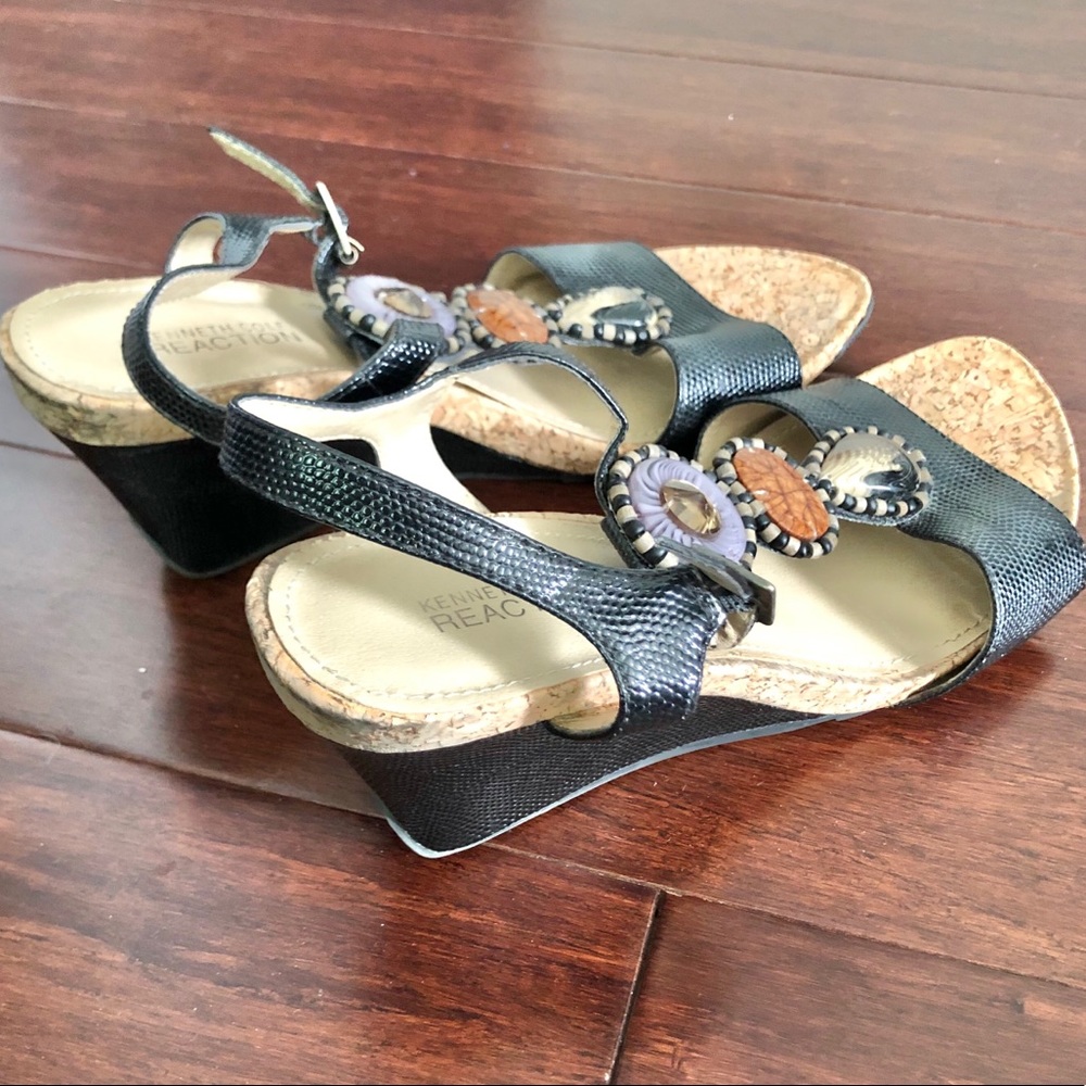 Kenneth Cole Women’s Black Wedge Sandals - Picture 7 of 12